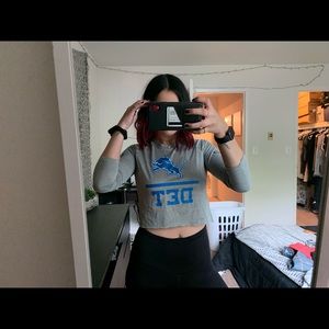 detroit longsleeve crop